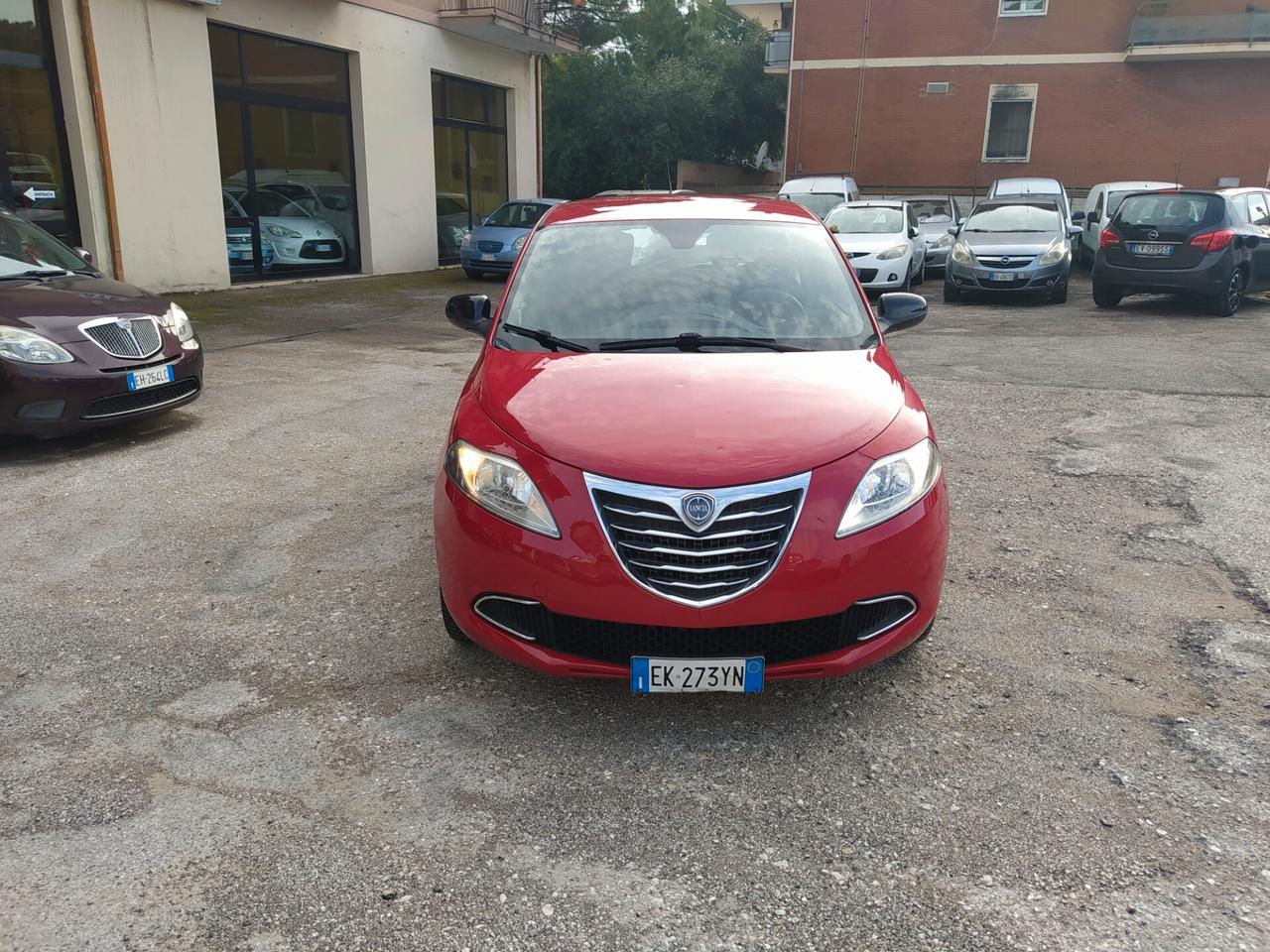 Lancia Ypsilon 1.2 69 CV 5 porte Silver Neopatentati SOLO 89000 KM