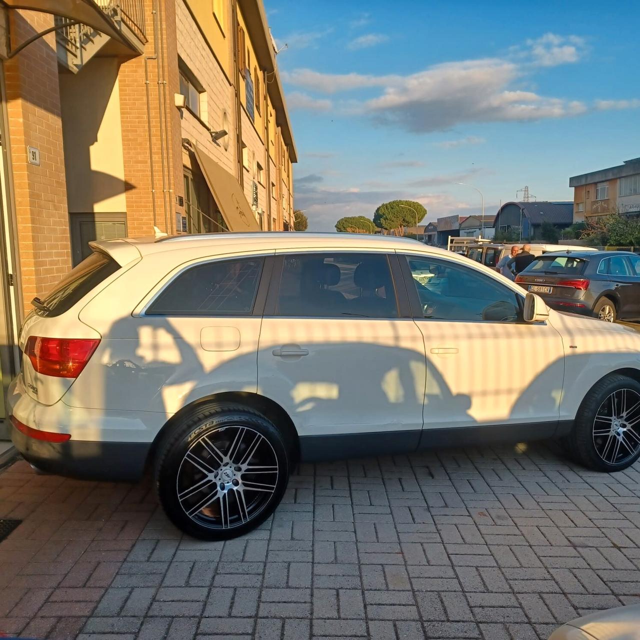 PERFETTA AUDI Q7 3.0 TDI AUTOM 4X4