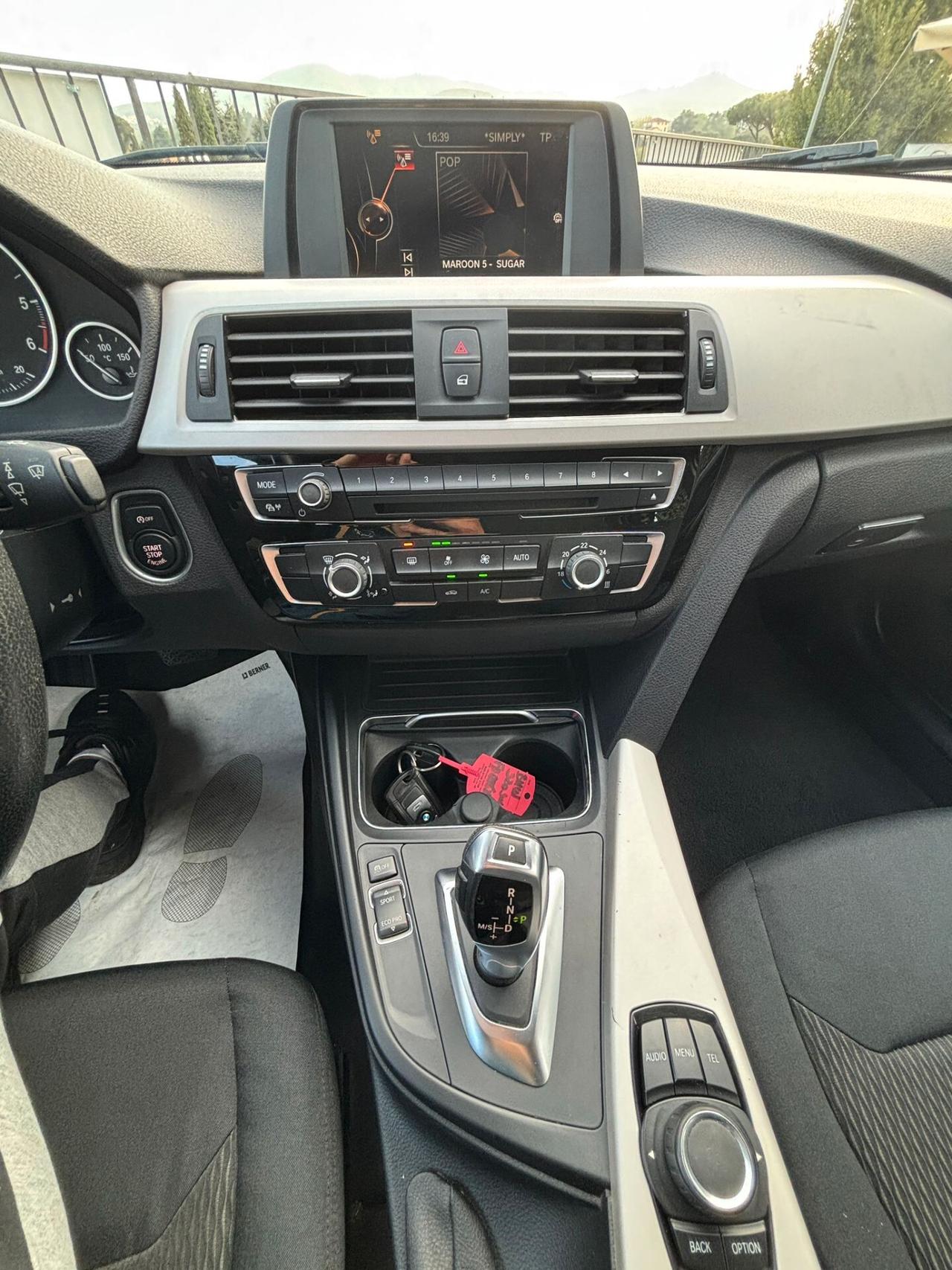 Bmw 320d Touring automatico