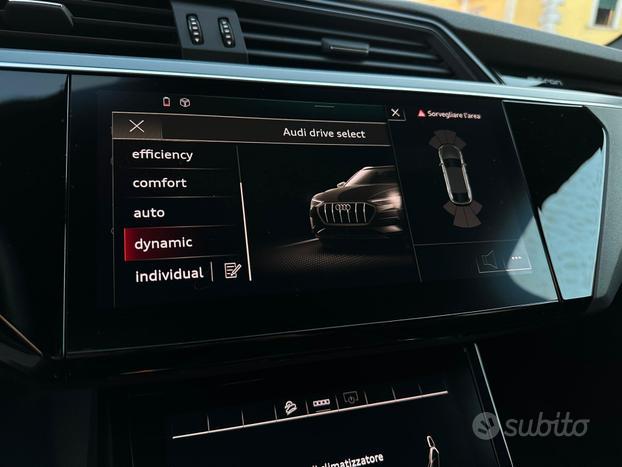Audi e-tron SPB 50 quattro Business MATRIX PELLE U