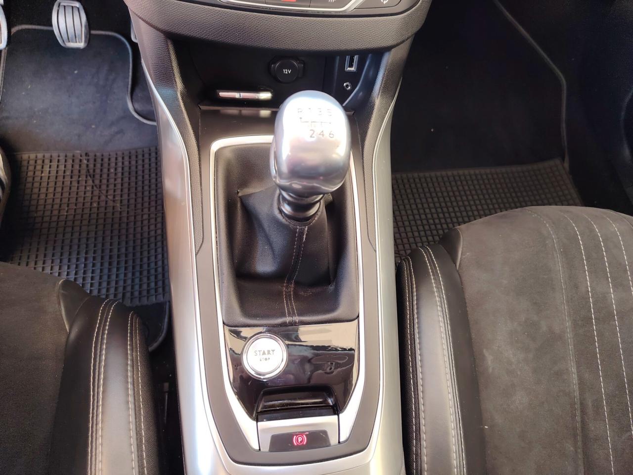 Peugeot 308 1.6 eHDi 115 SW Allure +tetto pan.