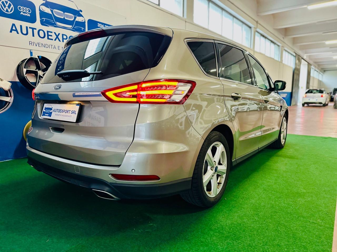 Ford S-Max 2.0 TDCi 180CV/titanium Business7 posti