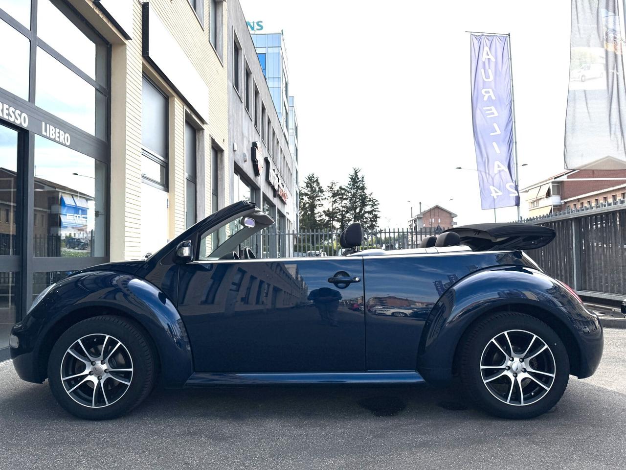 Volkswagen New Beetle 2.0 Cabrio neopatentato