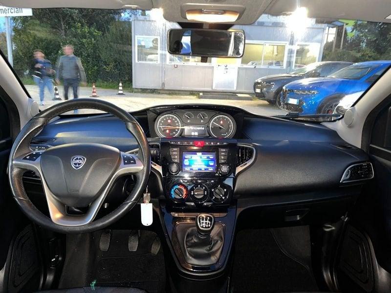 Lancia Ypsilon Ypsilon 1.0 FireFly 5 porte S&S Hybrid Ecochic Gold