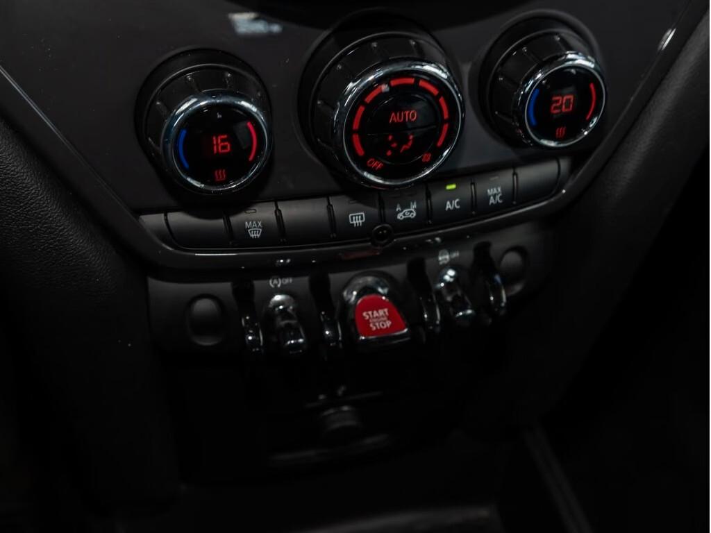 Mini Cooper Countryman 1.5 Essential