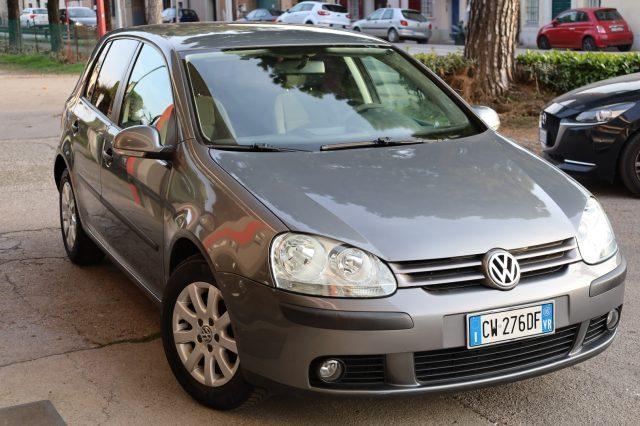 VOLKSWAGEN Golf V 1.6 Benzina 5 Porte Comfortline per NEOPATENTATI