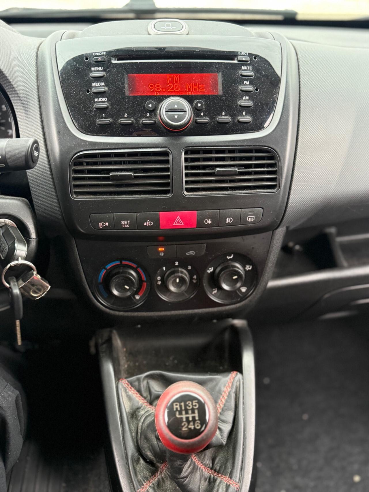 Fiat Doblo 7 posti 1.4 natural power 90mila KM