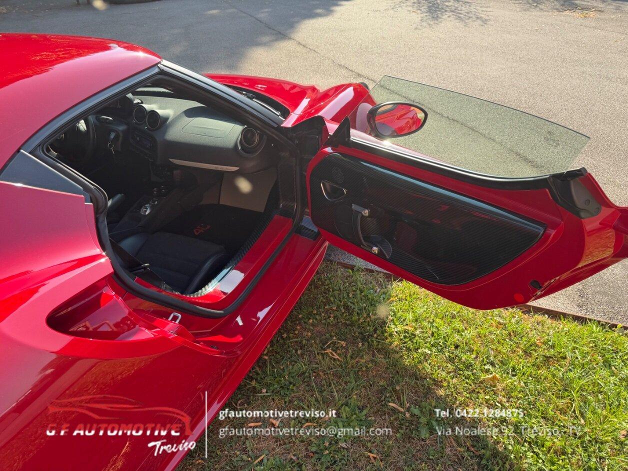 Alfa Romeo 4C Coupe 1750 tbi 240cv tct E6