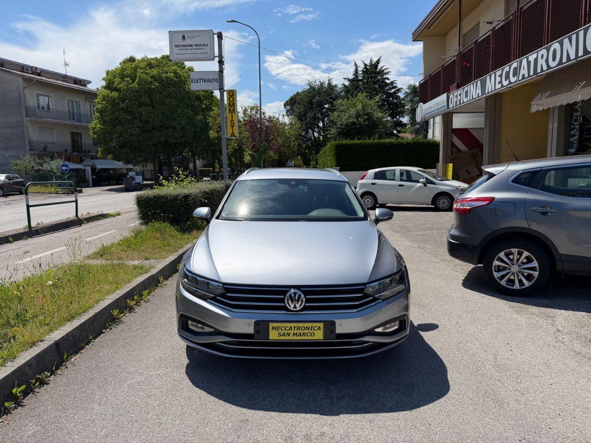 VOLKSWAGEN - Passat Variant - Passat Var. 1.6 TDI DSG Comfortline BMT
