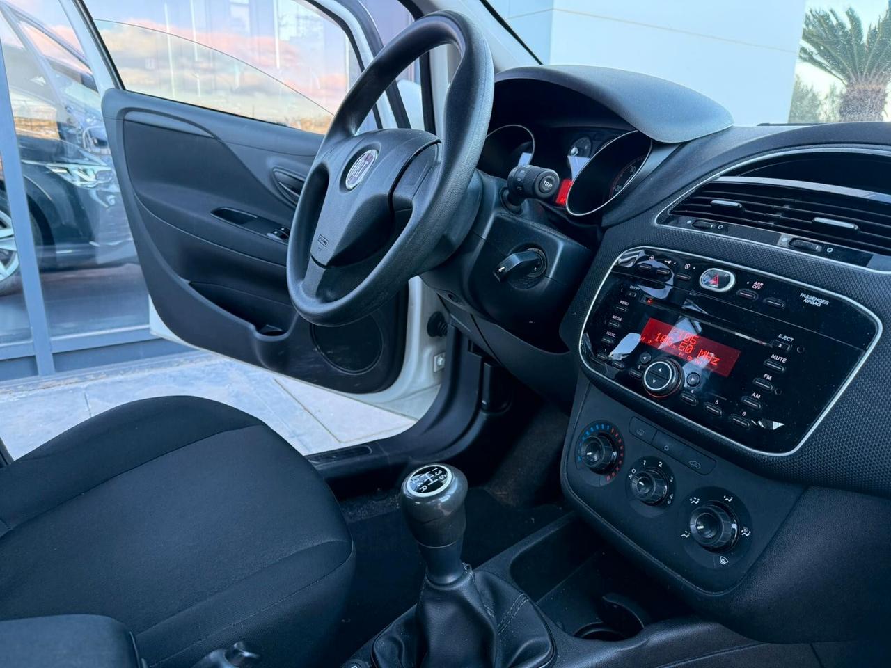 Fiat Punto 1.3 MJT II S&S 95 CV 5 porte Street