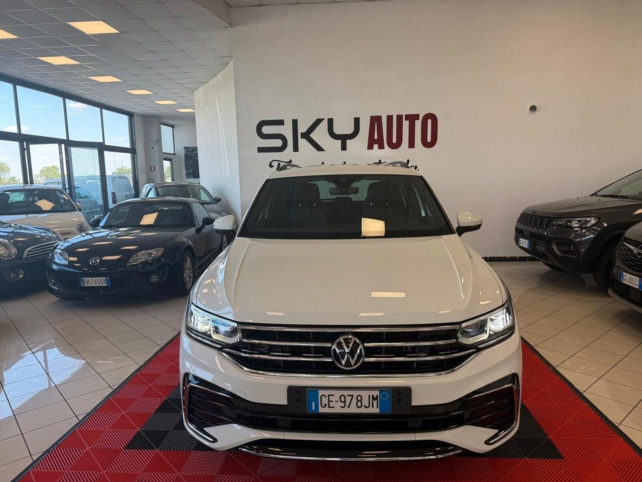 Volkswagen Tiguan 2.0 TDI 150 CV SCR DSG R-Line