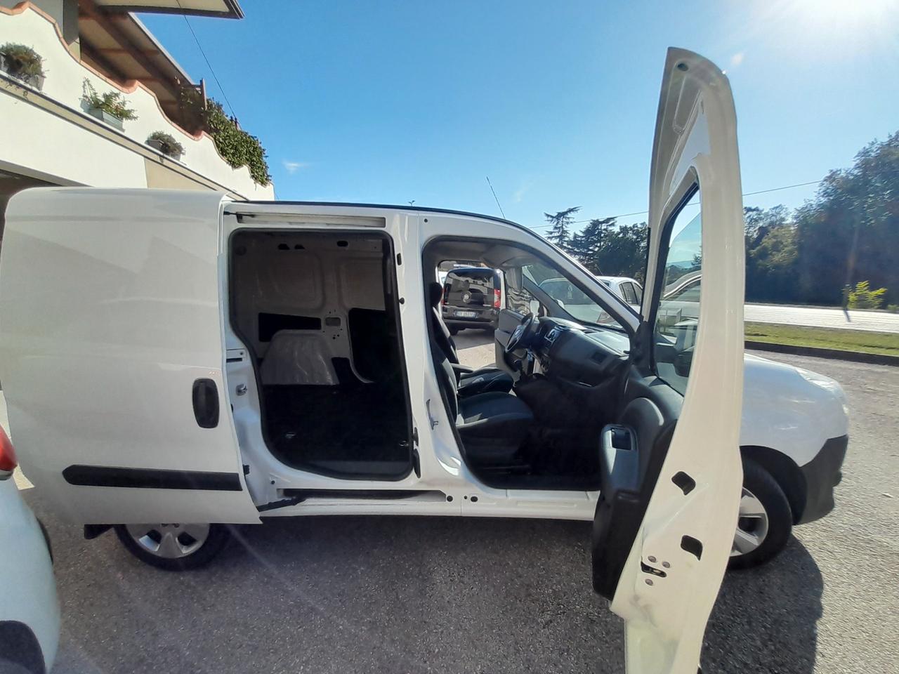 DOBLO AUTOCARRO