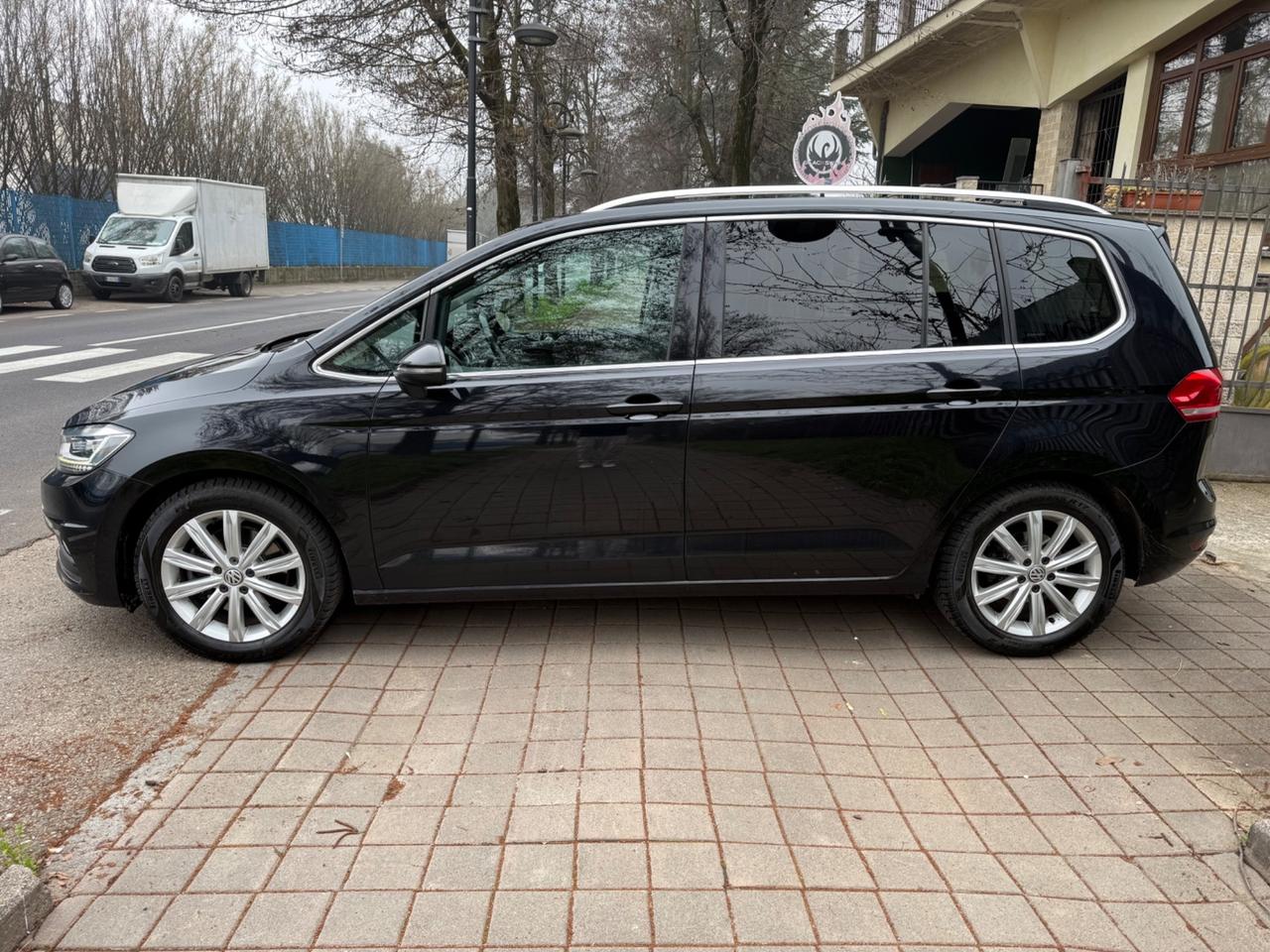 Volkswagen Touran 2.0 TDI 150 CV SCR DSG Executive BlueMotion Tech.