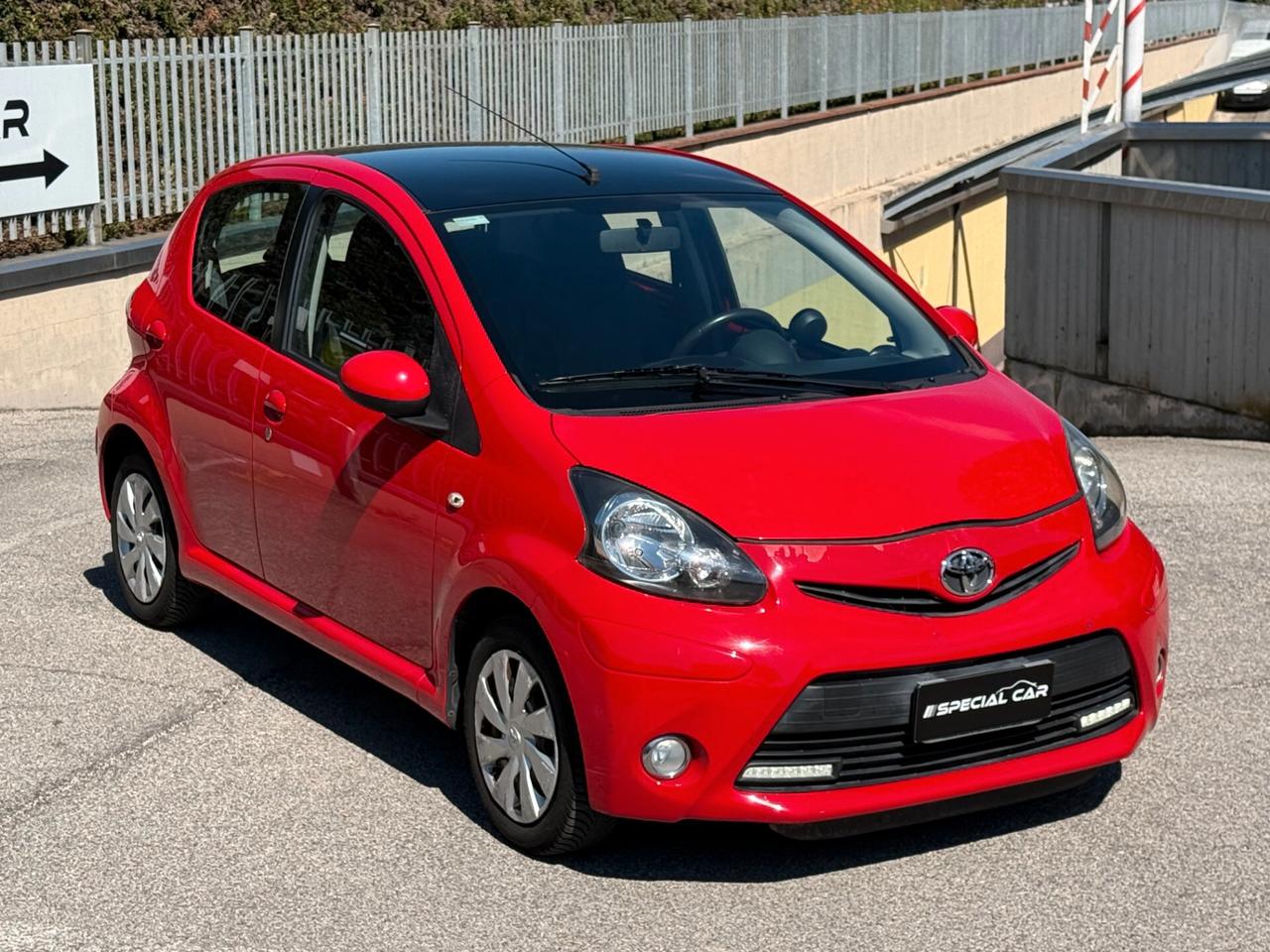 Toyota Aygo 1.0 12V VVT-i 5p Connect ""Automatica""Km 82000""