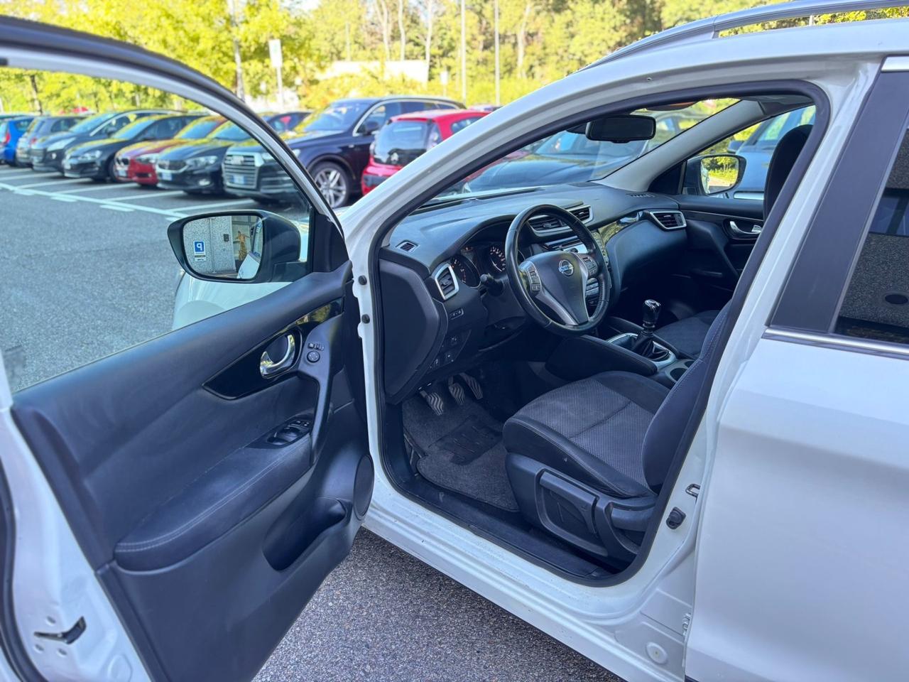 Nissan Qashqai 1.5 dCi Tekna*TETTO*360*