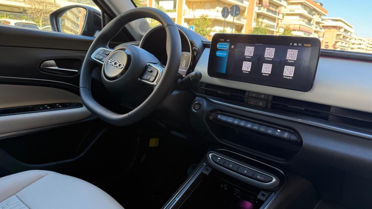 Fiat 600 Hybrid 110 CV DCT MHEV La Prima LED NAVI KAMERA PELLE PDC CERCHI 18 SEDILI ELETTRICI RISCALDATI