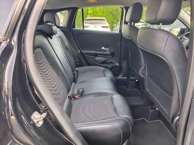 MERCEDES-BENZ GLA 200 d Automatic Business Extra *Navigatore*
