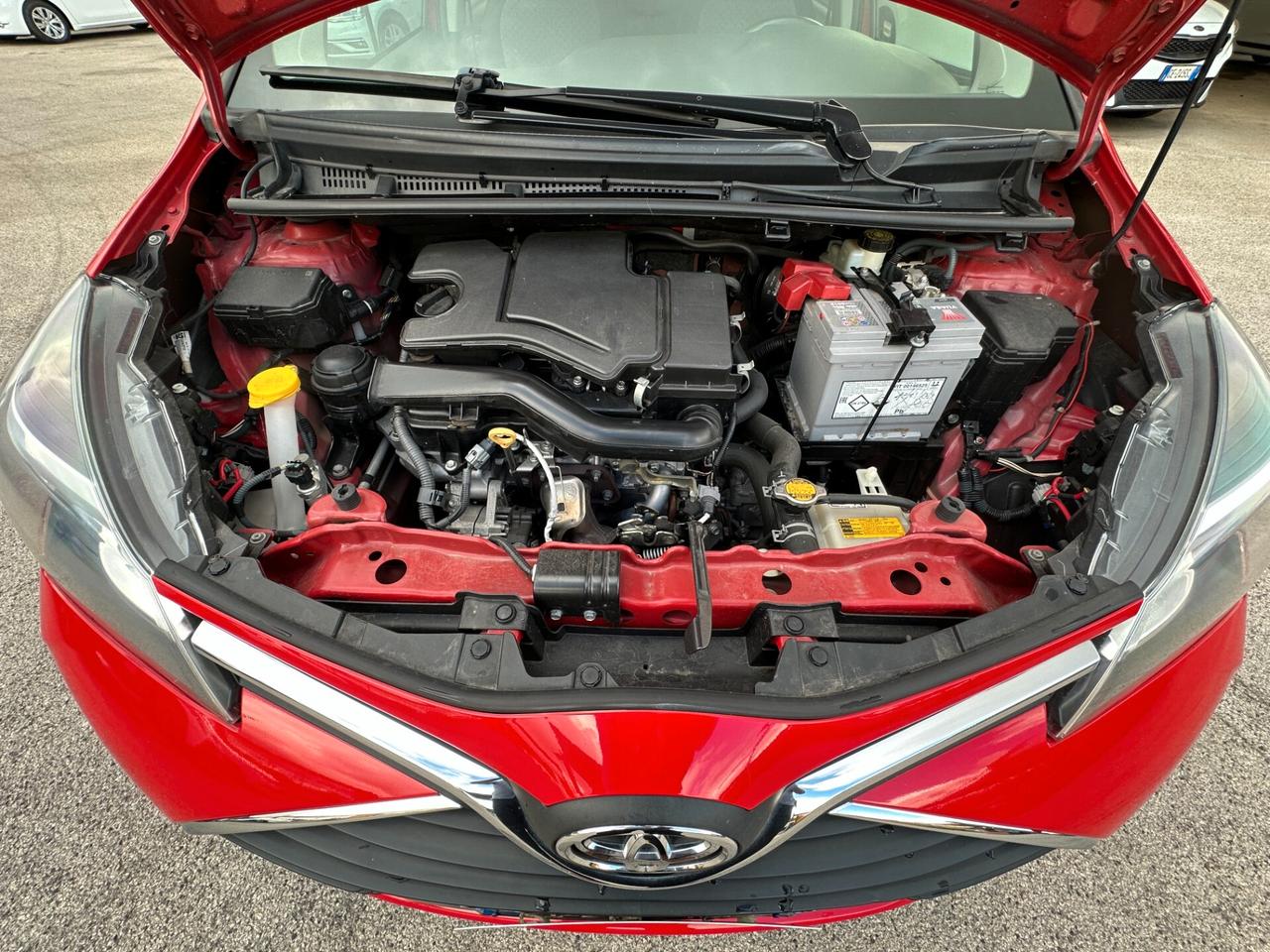 Toyota Yaris 1.0 5 porte Active
