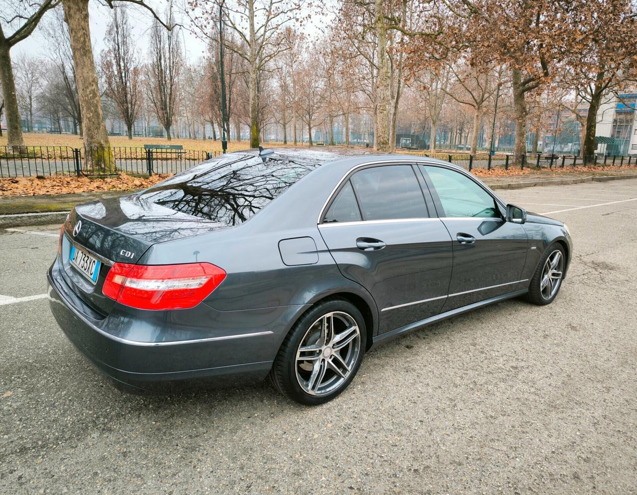 Mercedes-benz E 220 CDI BlueEFFICIENCY Avantgarde AMG
