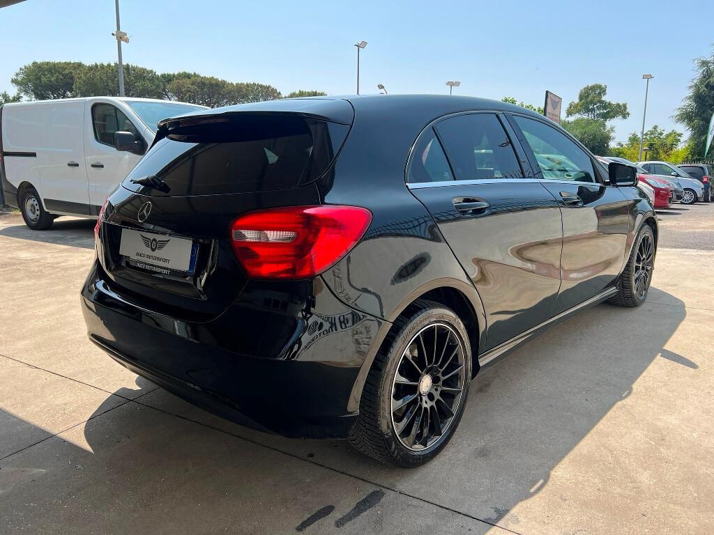 Mercedes Classe A 180d 110 CV Night Edition