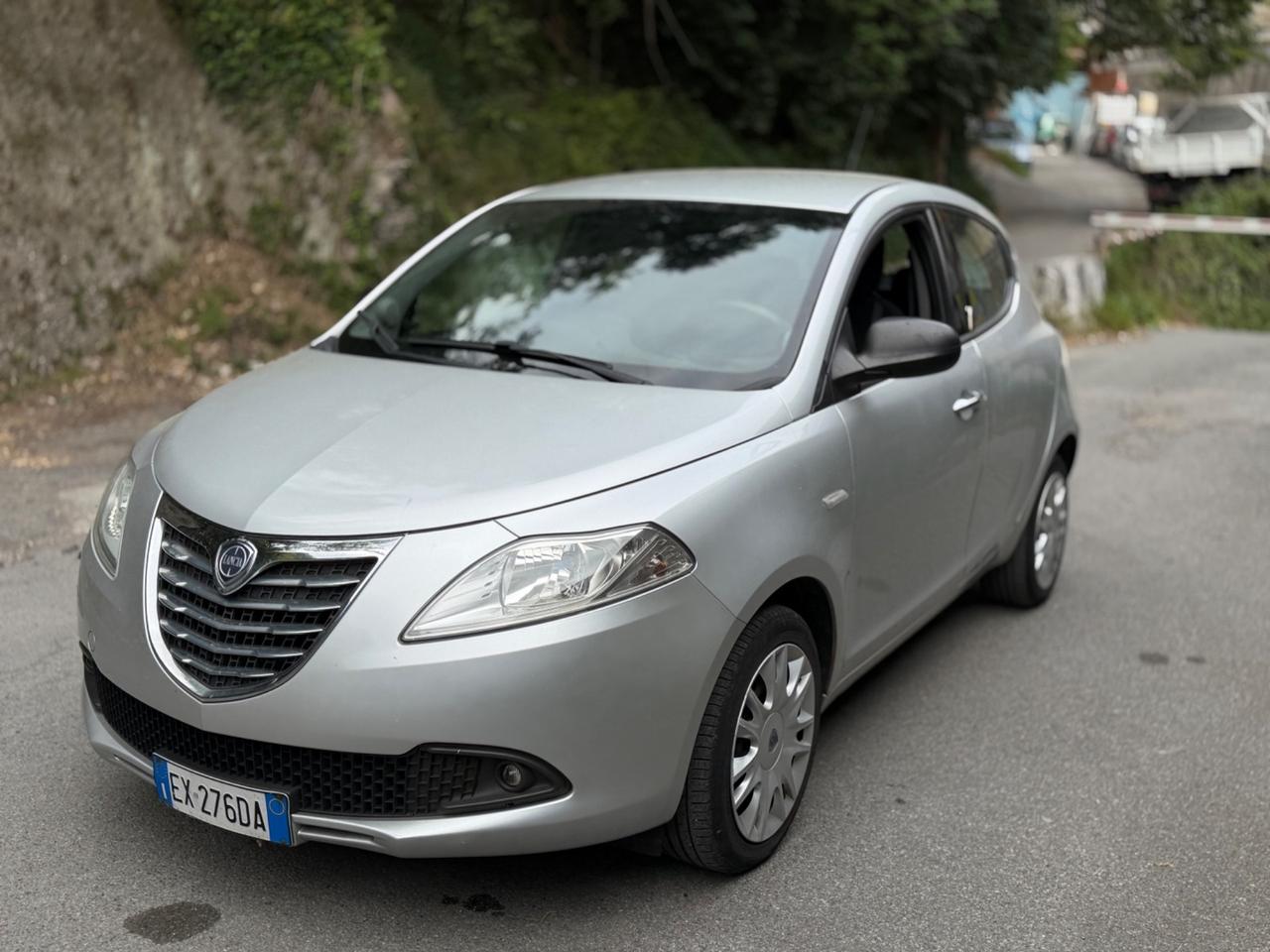 Lancia Ypsilon 1.2 69 CV 5 porte GPL - 2014 euro6