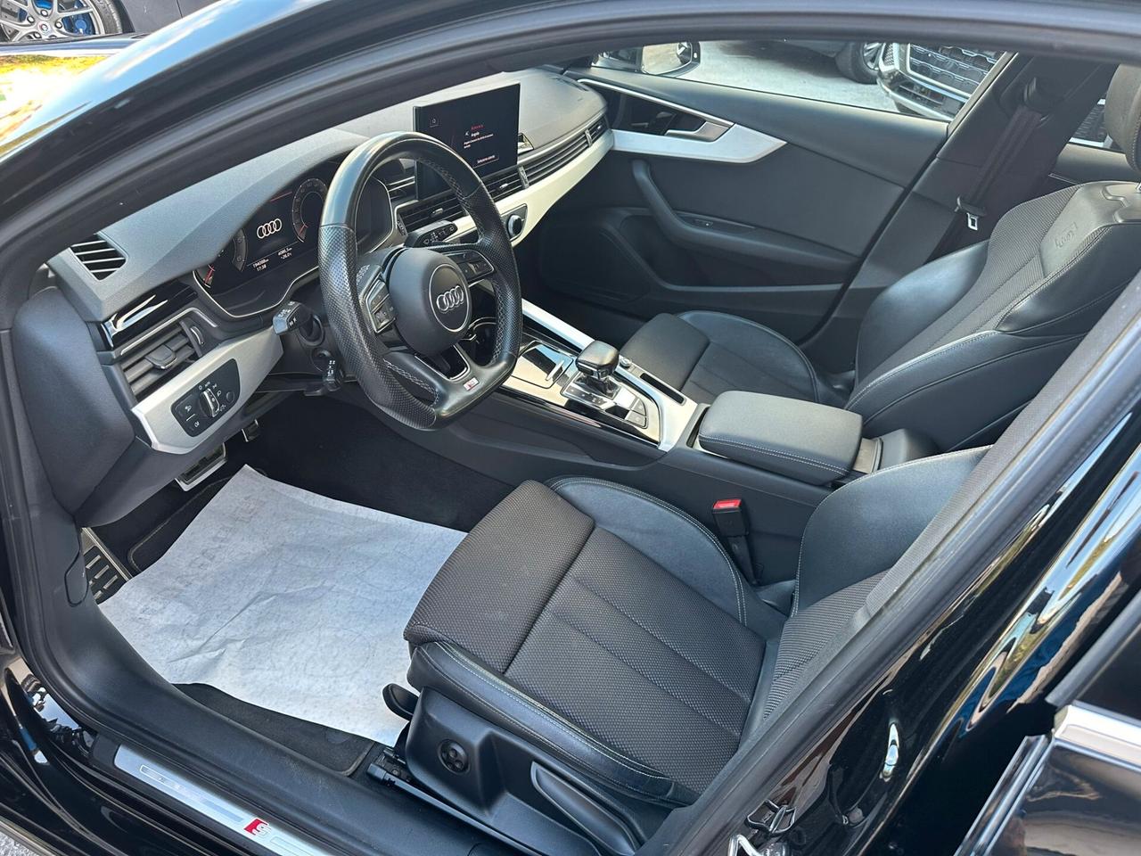 Audi A4 Avant 40 TDI S tronic S Line 163 cv - 2022