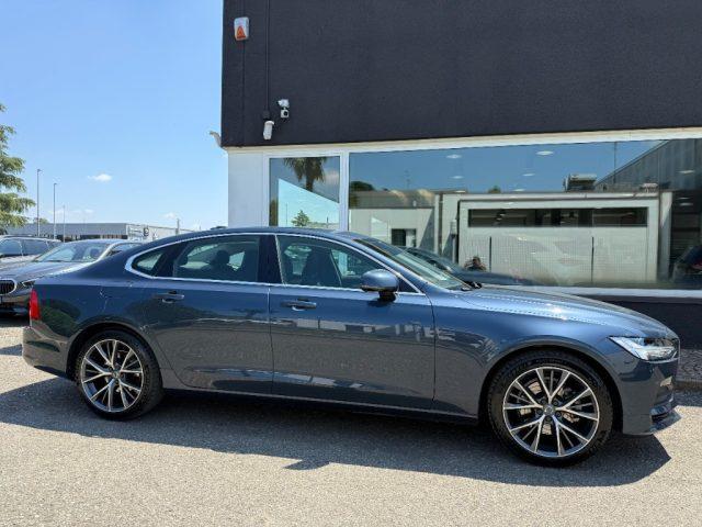VOLVO S90 D3 Geartronic Business Plus NAVI - LED - TELEC.