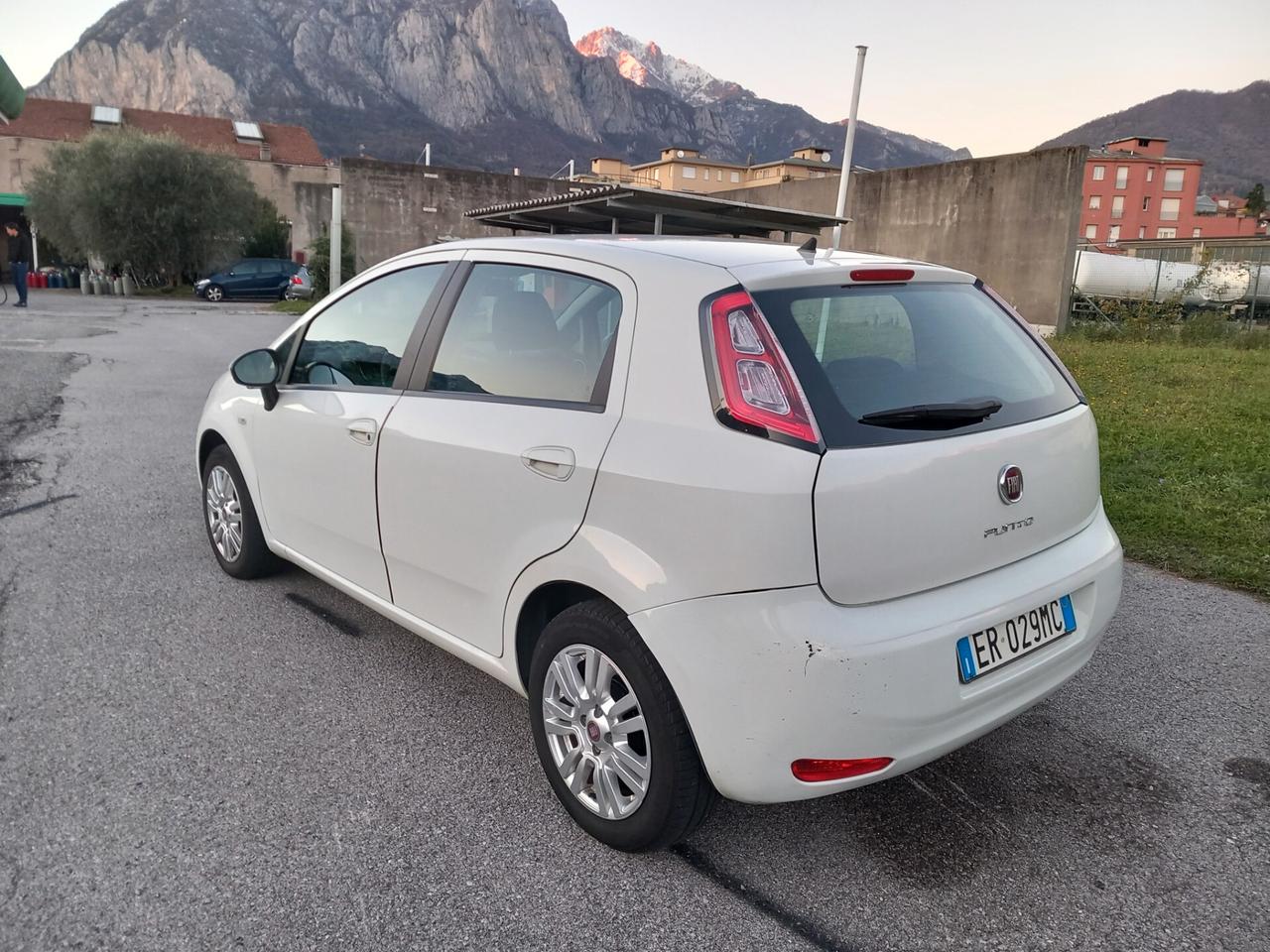 Fiat Punto 1.2 Lounge OK NEO