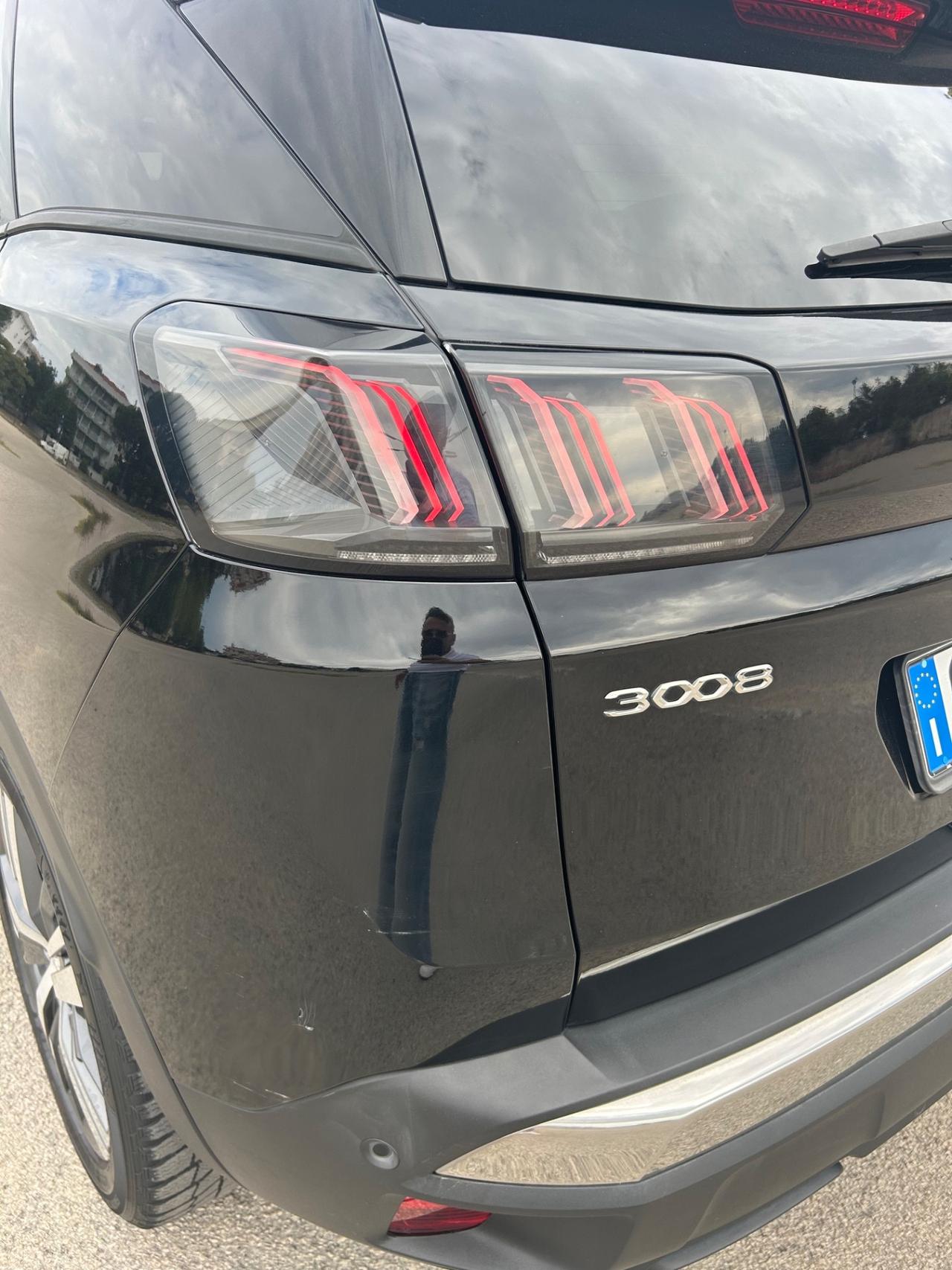 Peugeot 3008 BlueHDi 130 S&S EAT8 Allure da vetrina