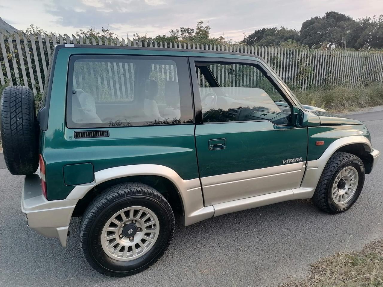 Suzuki Vitara 1.9 T.D. – 4x4 – 1998