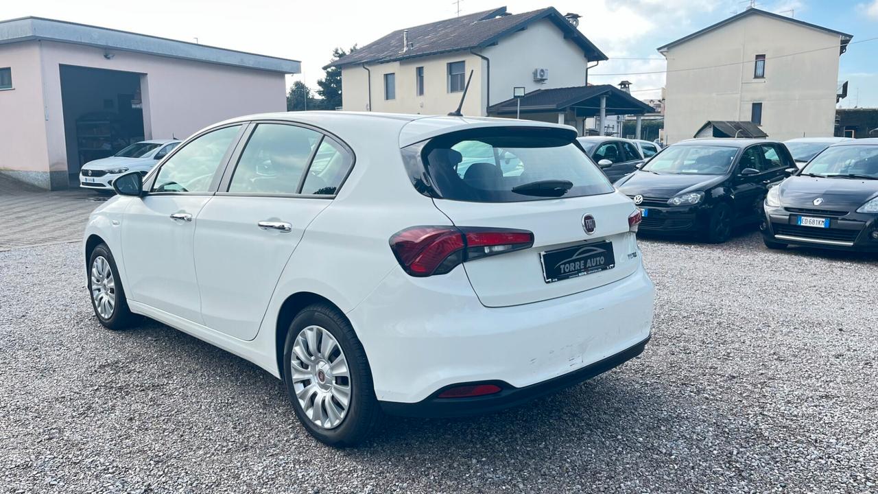 Fiat Tipo 1.6 Mjt S&S 5 porte Easy