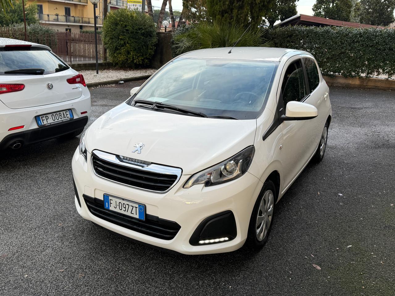 Peugeot 108 1.0 benzina 70cv UNIPRO
