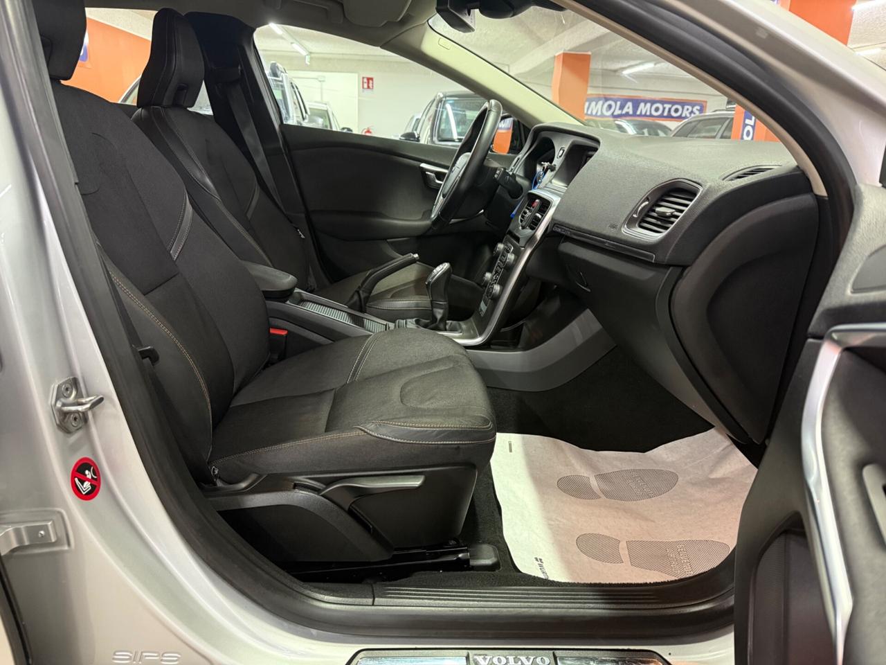 Volvo V40 Cross Country D3 Summum