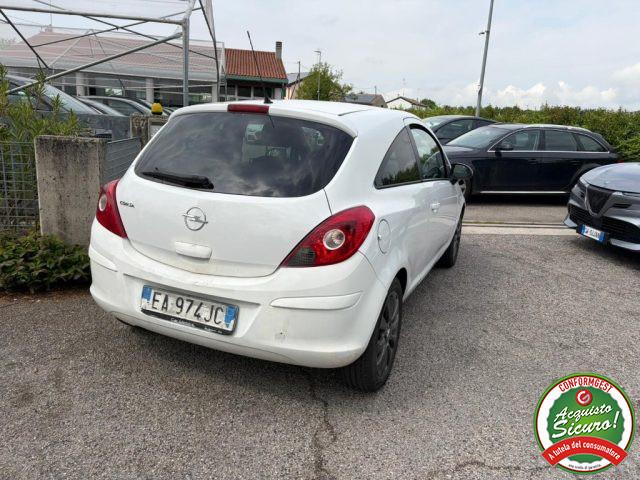 OPEL Corsa 1.2 80CV 3 porte GPL-TECH Club GPL OK 2032