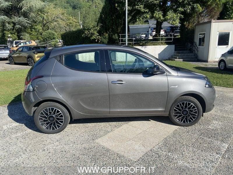 Lancia Ypsilon Ypsilon 1.0 FireFly 5 porte S&S Hybrid Platino