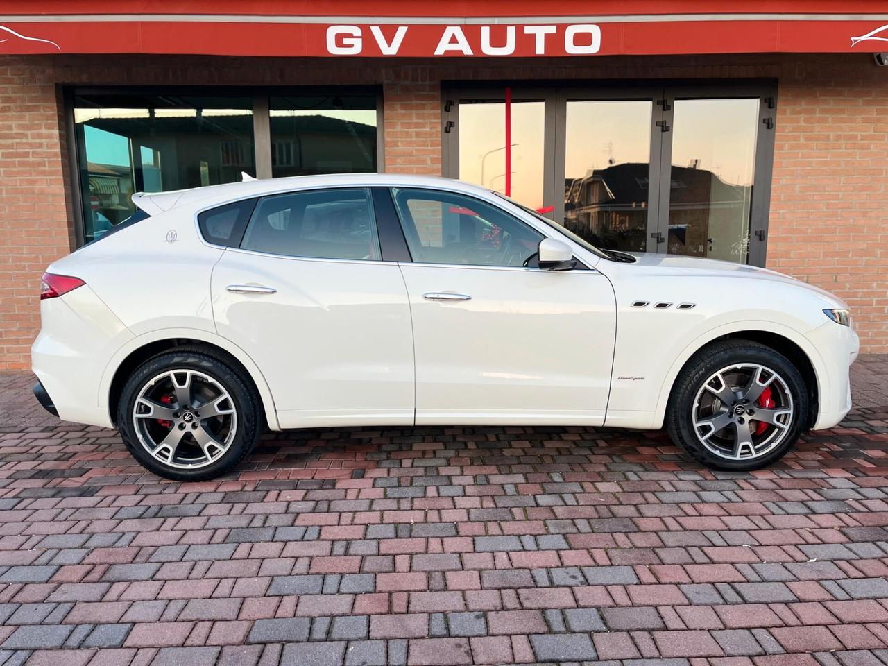 Maserati Levante Gransport my20