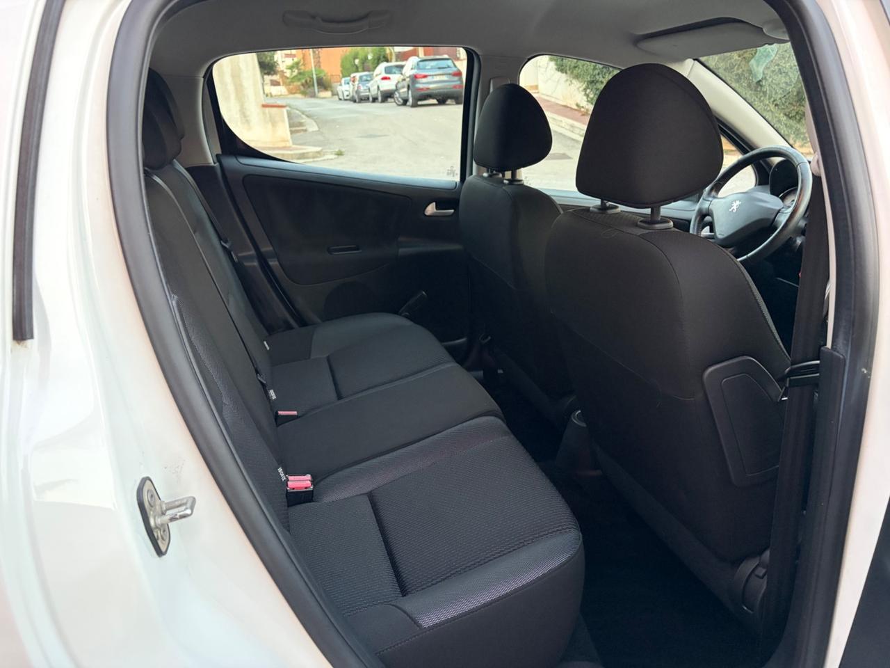 Peugeot 207 1.4 HDi ideale per neo patentati