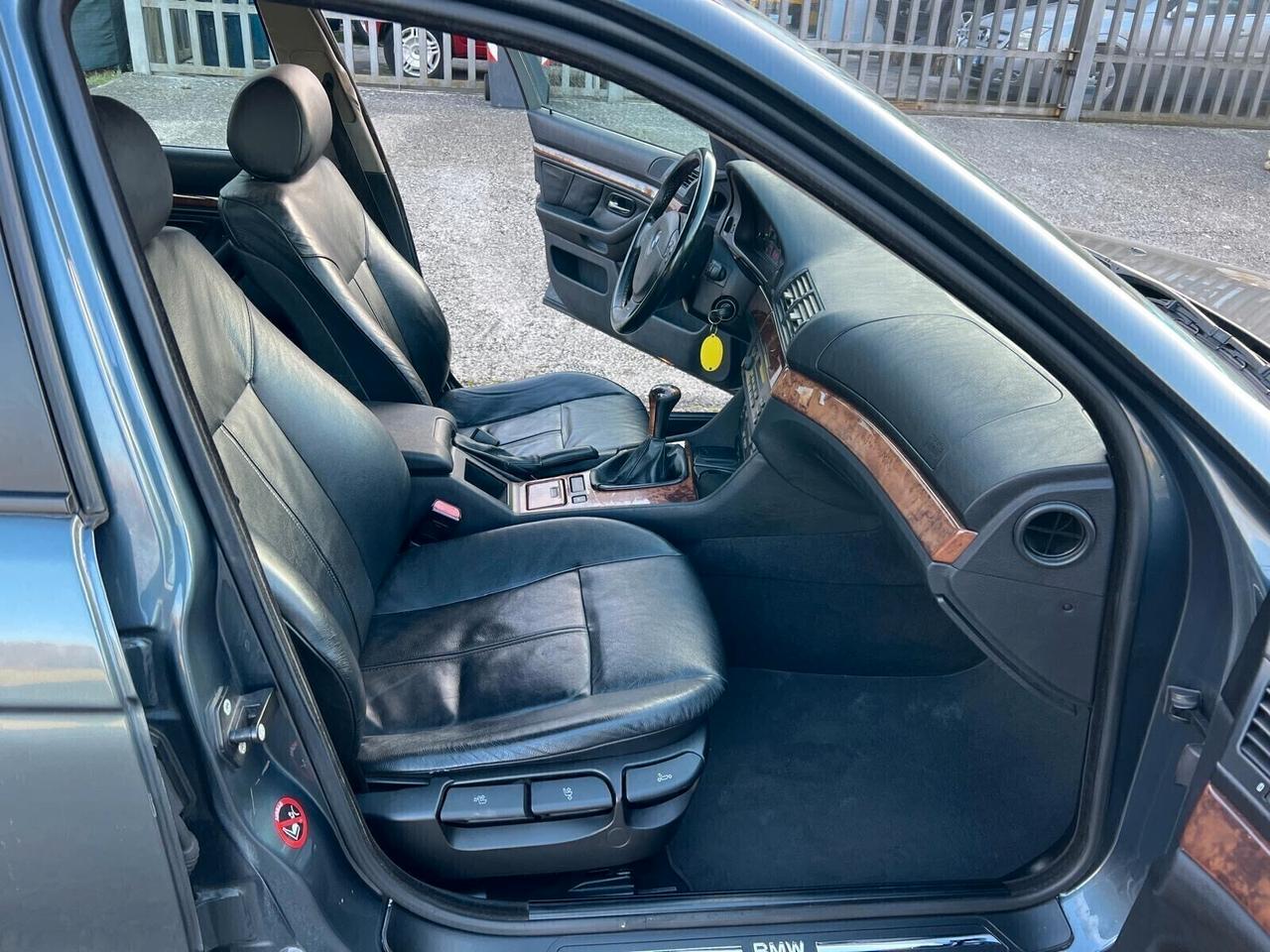 Bmw 528 528i 24V cat Touring Attiva