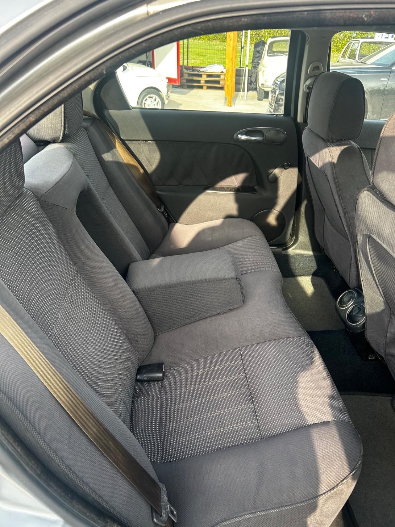 Alfa Romeo 156 1.9 JTD cat Distinctive