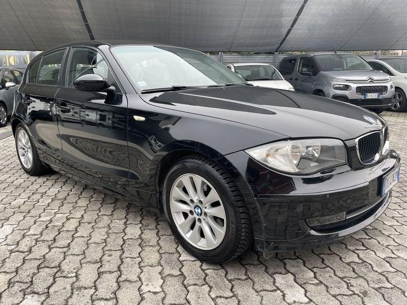 BMW Serie 1 116 eletta 5 porte IDONEA NEOPATENTATI