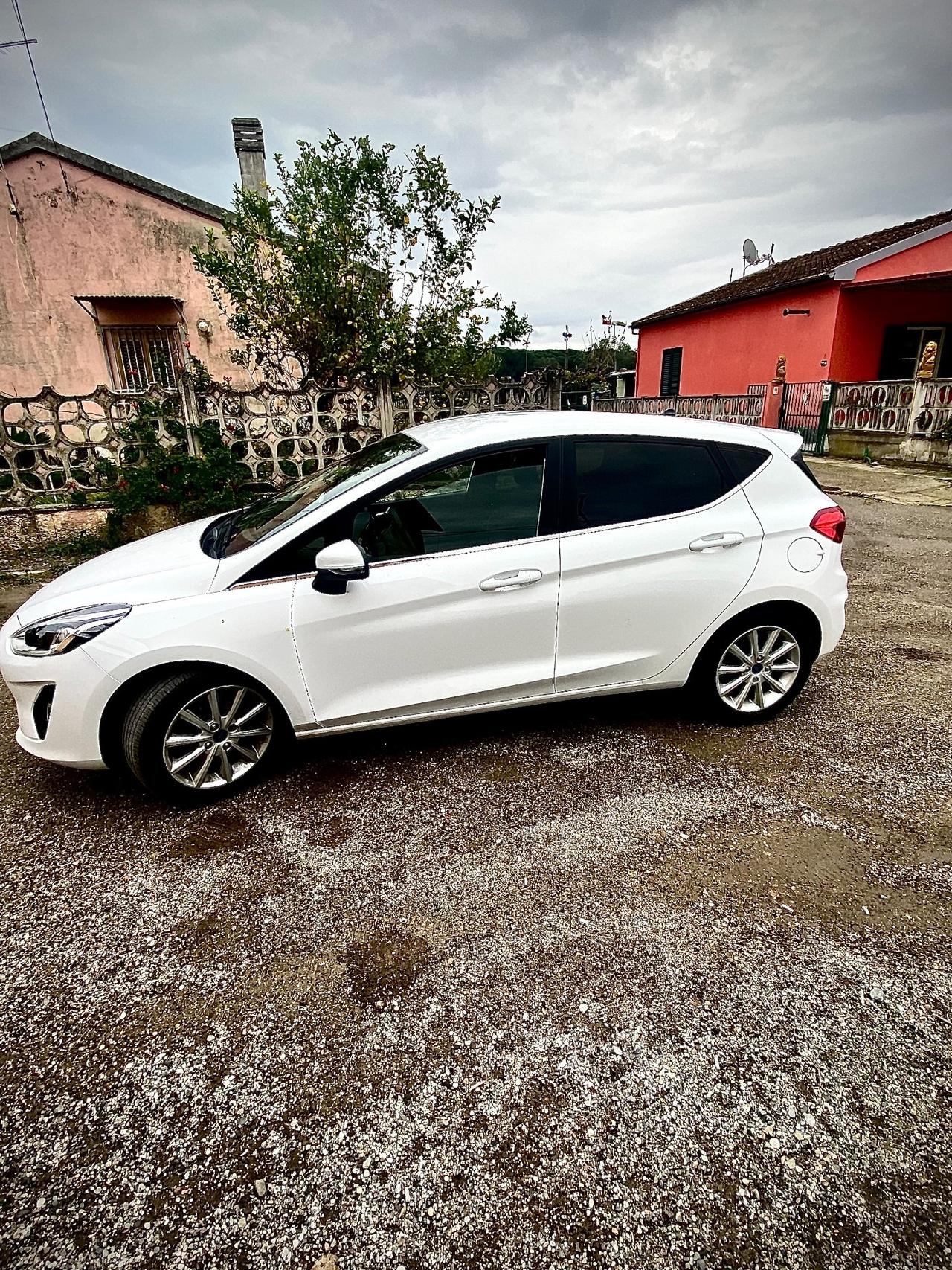 Ford Fiesta 1.1 75 CV GPL 5 porte Titanium