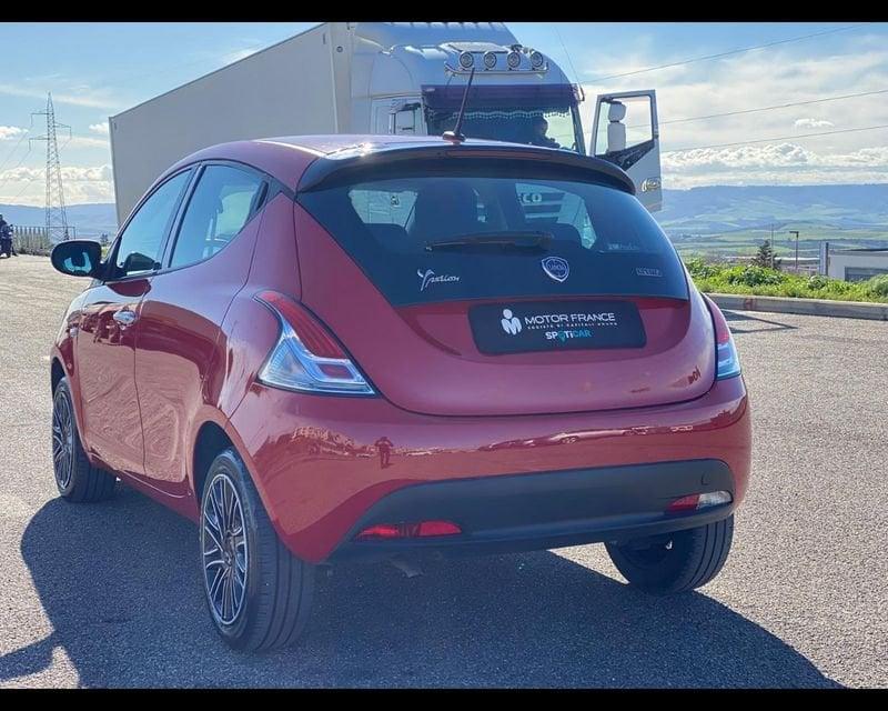 Lancia Ypsilon III 2021 1.0 firefly hybrid Silver Plus s&s 70cv