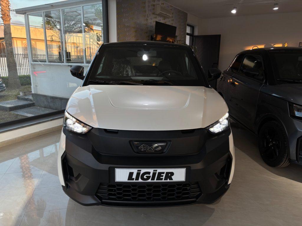 Ligier JS 50 50 Elite E.V. CON CARPLAY TUA DA 169.00 MENSILI