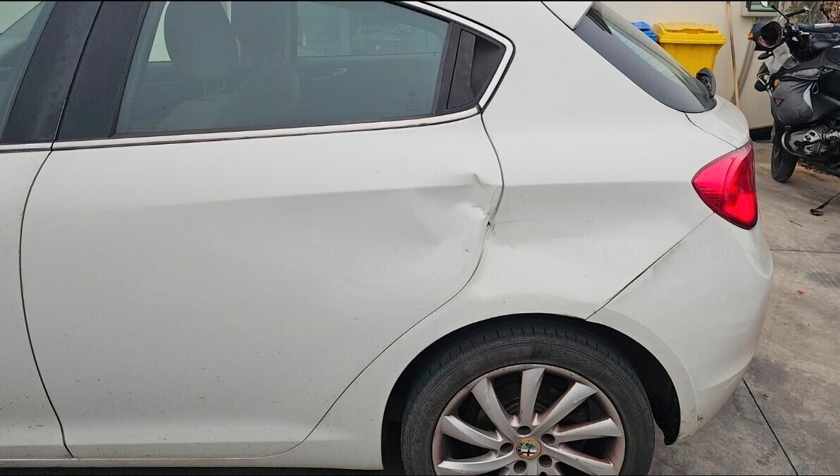 Alfa Romeo Giulietta 1.6 JTDm-2 105 CV Distinctive