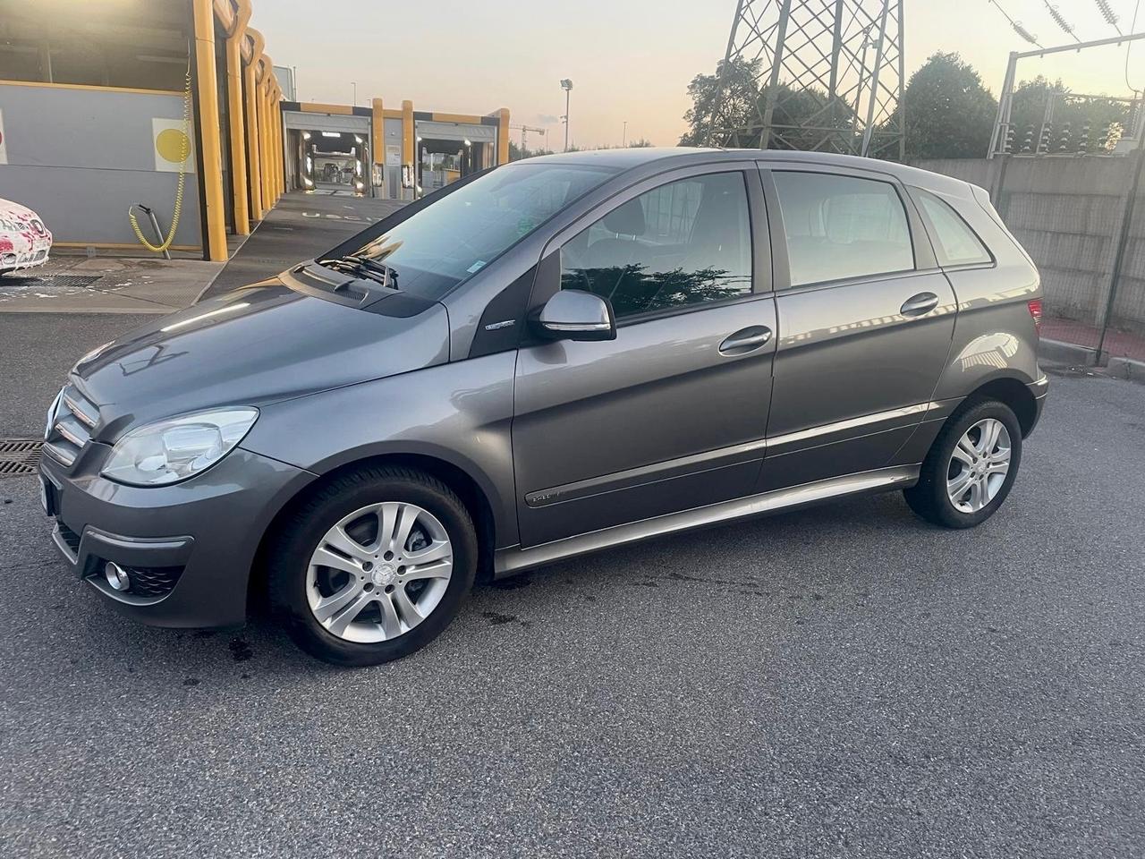 Mercedes-benz B 170 180 NGT 2.0 BlueEFFICIENCY Premium Metano 201”