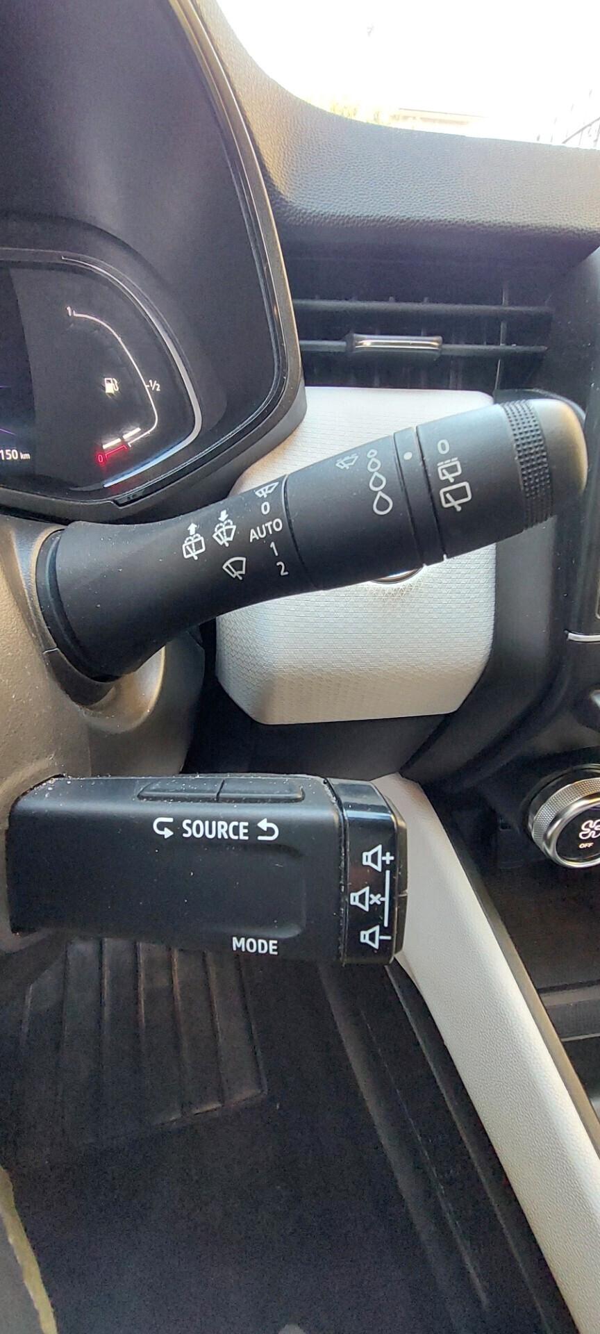 CLIO TCE MOD.TECHNO 1,0 BENZINA 90 CV NAVIGATORE TELEFONO RETROCAMERA STRAFULL OPTIONAL