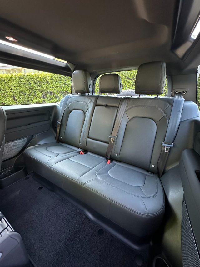 LAND ROVER Defender 90 3.0D I6 AWD Auto HSE