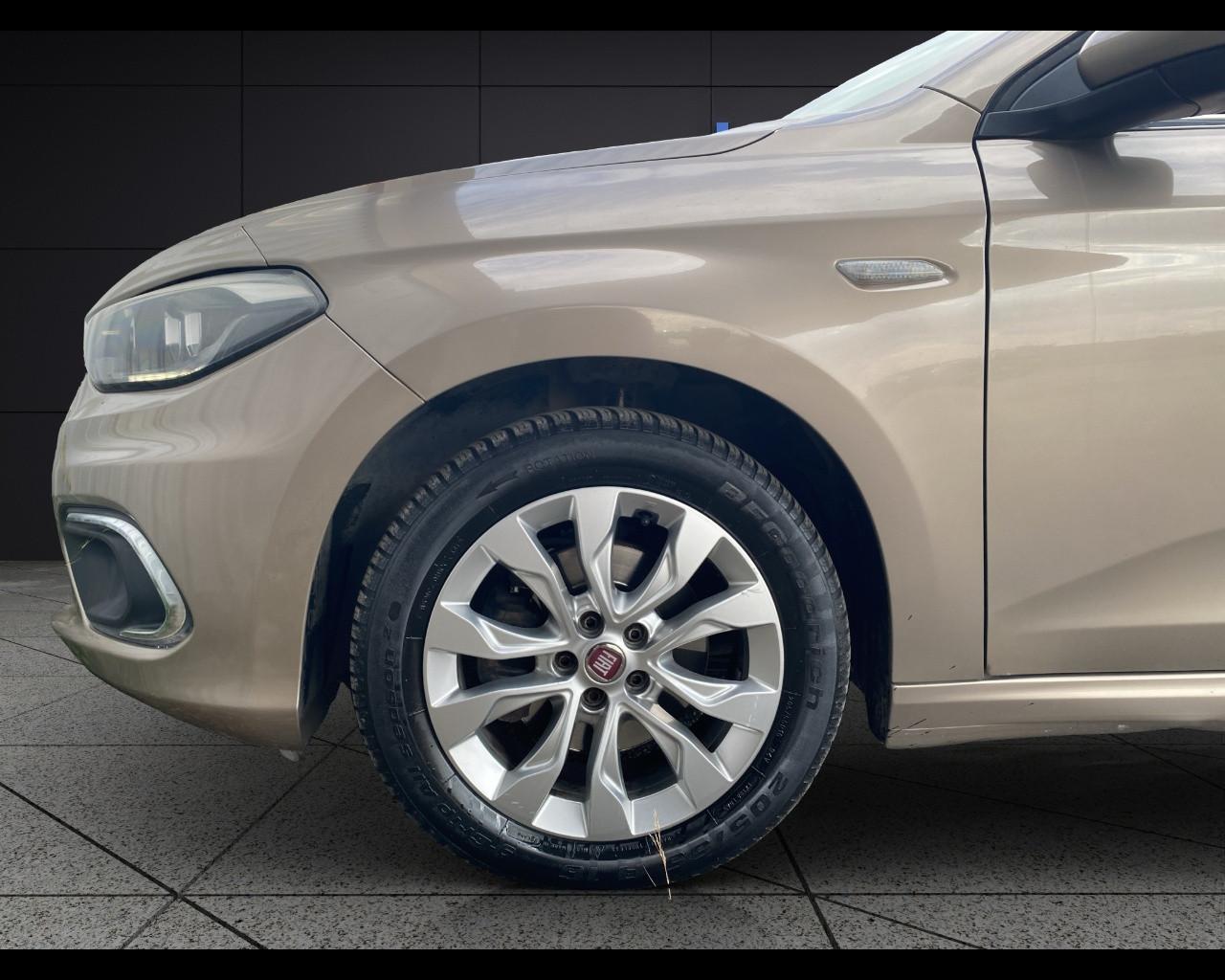 FIAT Tipo (2015-->) - Tipo 1.6 Mjt S&S 5 porte Easy