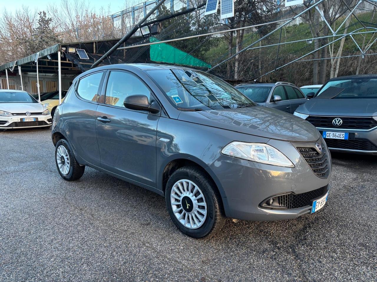 Lancia Ypsilon 0.9 TwinAir 5 porte OK Neopatentati