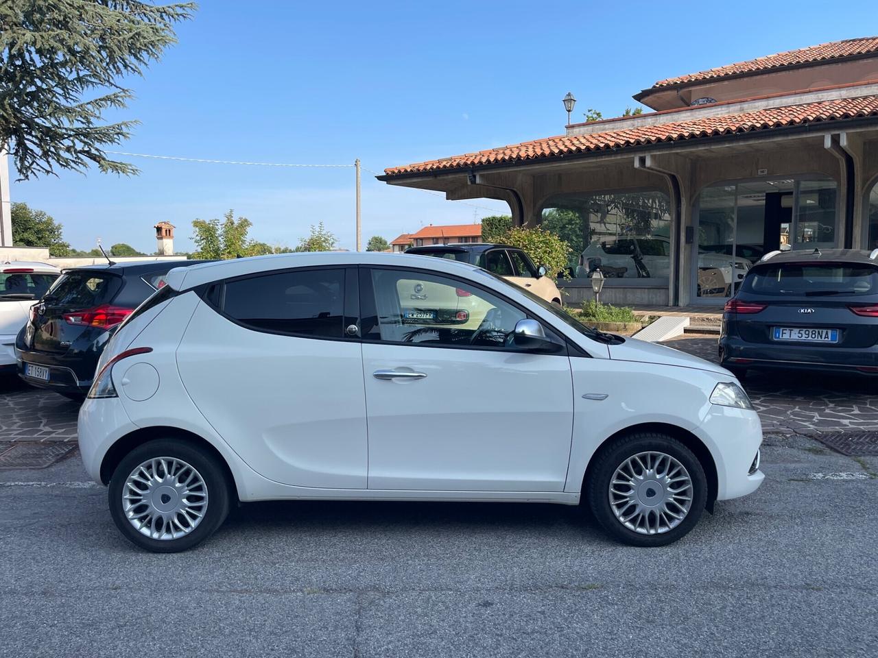Lancia Ypsilon 1.2 69 CV 5 porte GPL Ecochic Gold